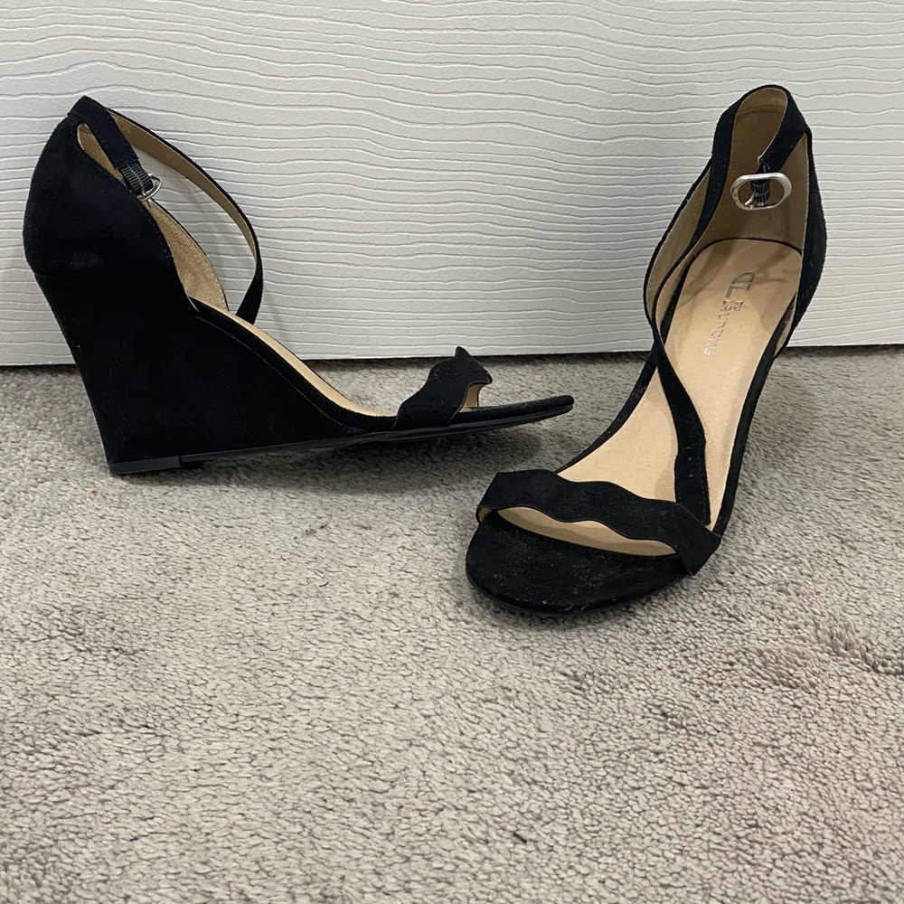 Chinese Laundry Black Suede Wedges